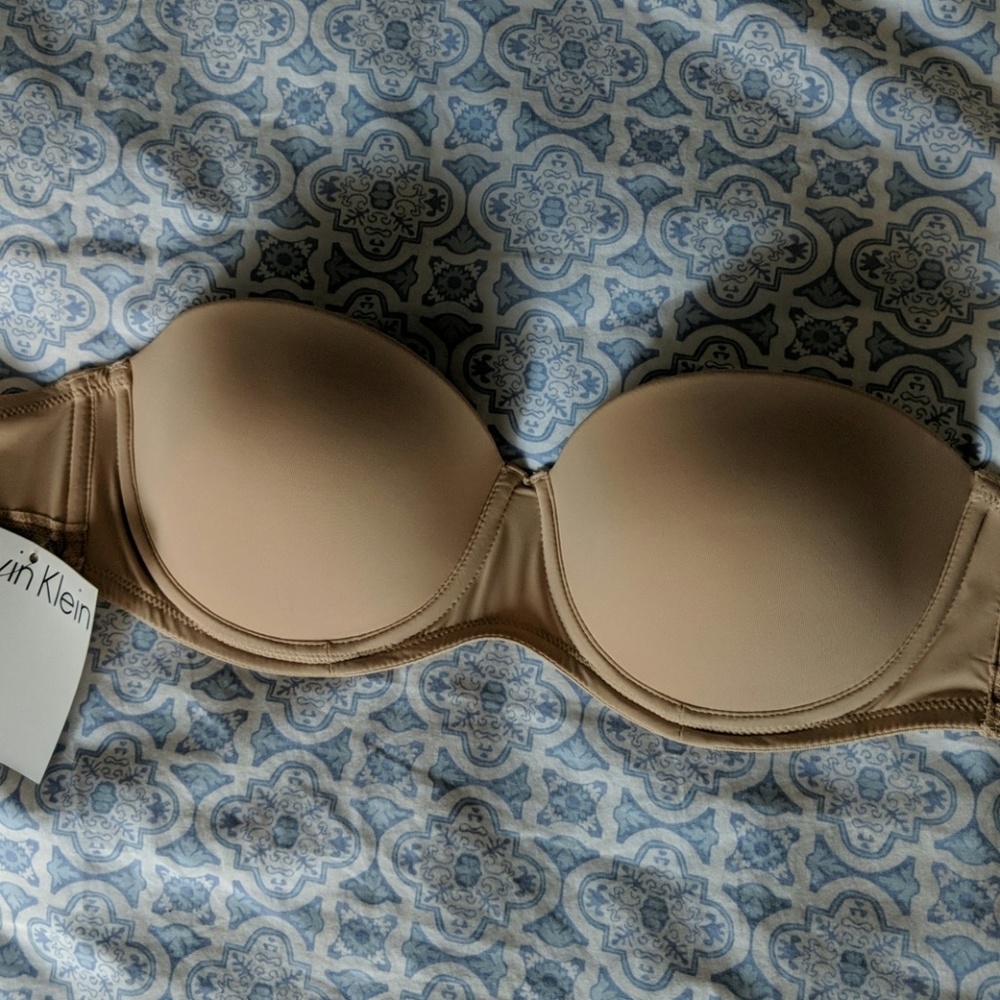 Calvin Klein strapless push up nude bra 32c